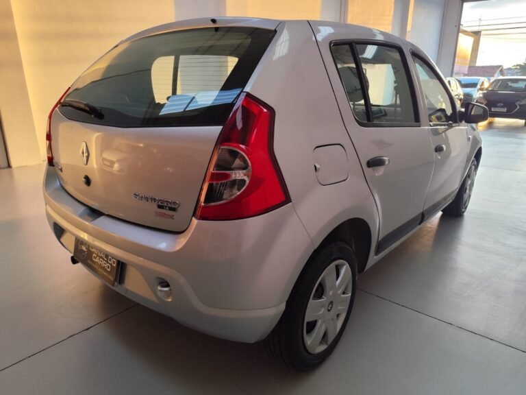 Sandero Autentique 1.6 ano 2010 (2)